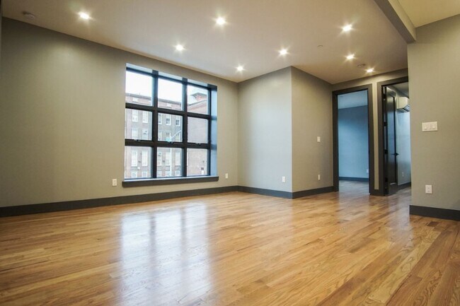 Foto del edificio - 310 Sumpter St