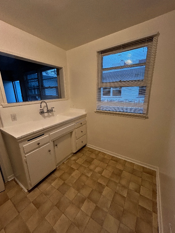 Foto del edificio - 1737 S Sycamore Ave