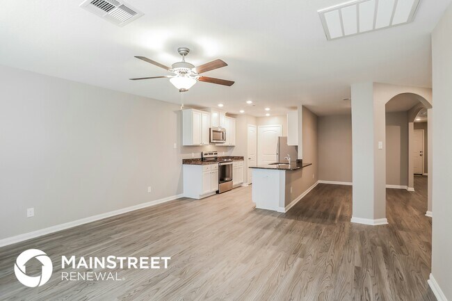 Foto del edificio - 26123 Hals Dr