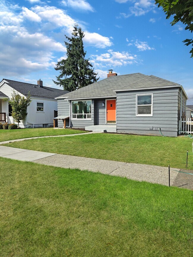 Building Photo - 2909 N 11th St