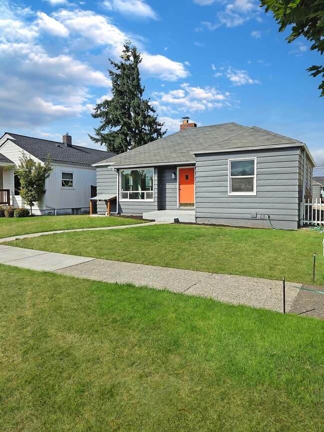 Building Photo - 2909 N 11th St