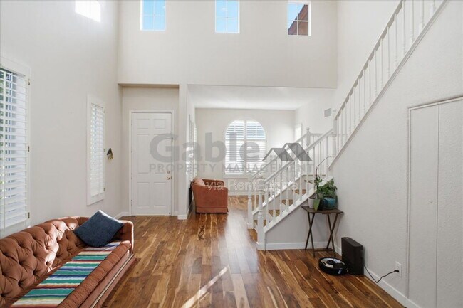 Foto del edificio - 27946 Periwinkle Ln