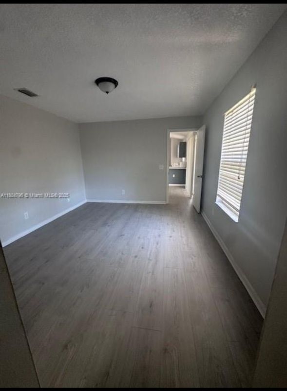 Foto del edificio - 317 SW Buxton Ave