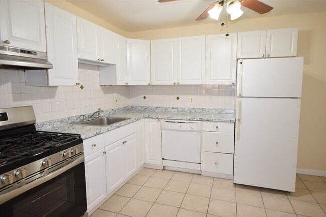 Foto del edificio - 309 Pawtucket Blvd