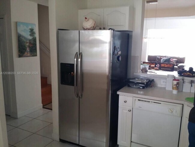 Foto del edificio - 4527 NW 97th Ct