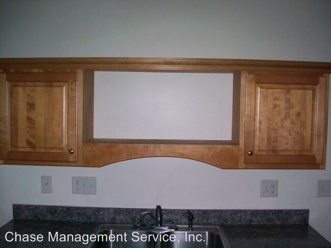 Foto del edificio - 51-53 Westford Cir