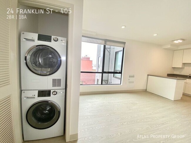 Building Photo - Beautiful 2 Bedroom Apartments in Hayes Va...
