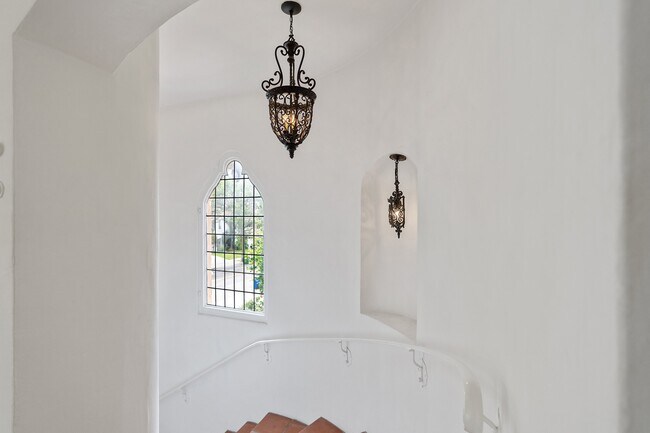 Foto del edificio - 6131 W 6th St