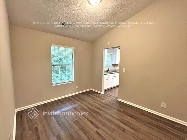 Foto del edificio - 2200 Ramblewood Cir