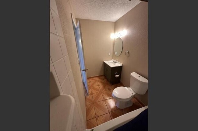 Foto del edificio - 936 W Sky St SW