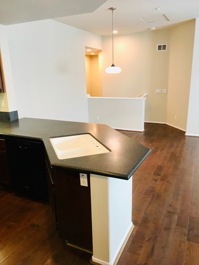 Foto del edificio - 41672 Cape Ridge Ave
