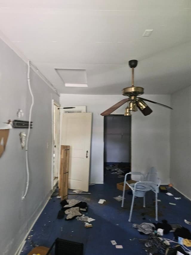 Foto del edificio - 1135 St Rose Ln