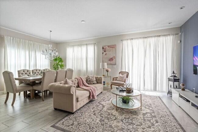 Foto del edificio - 4825 Romeo Cir
