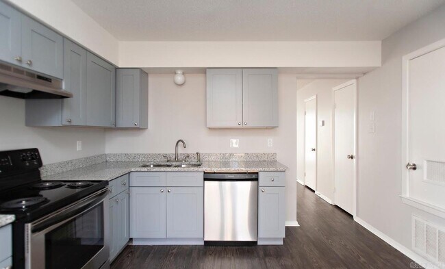 Building Photo - 25 Powhatan Dr