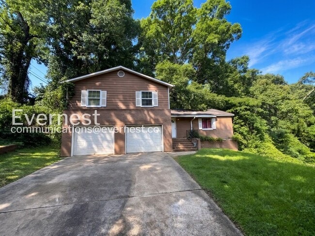 4 Bed, 2.5 Bath Home with Garage / Pet-Friendly / Coming Soon! - 4 Bed, 2.5 Bath Home with Garage / Pet-Friendly / Coming Soon!
