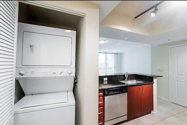 Foto del edificio - 403 S Sapodilla Ave