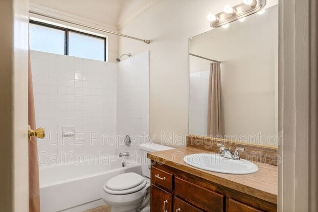 Building Photo - 6 Elva Ct