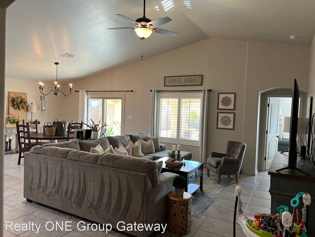 Foto del edificio - 3 br, 2 bath House - 1271 W 19th St
