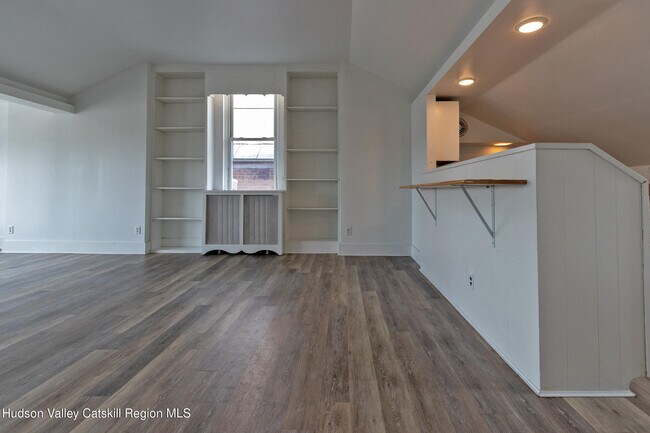 Foto del edificio - 454 Warren St