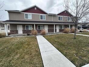 Building Photo - 465 N 2650 W