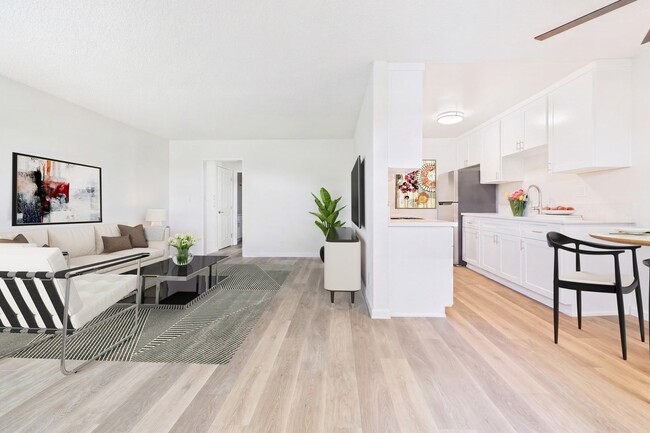 Building Photo - Woodman Apartments