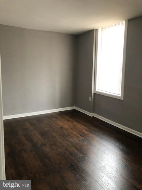 Primary Photo - 2600-ROOM-2600-ROO1 Ann St