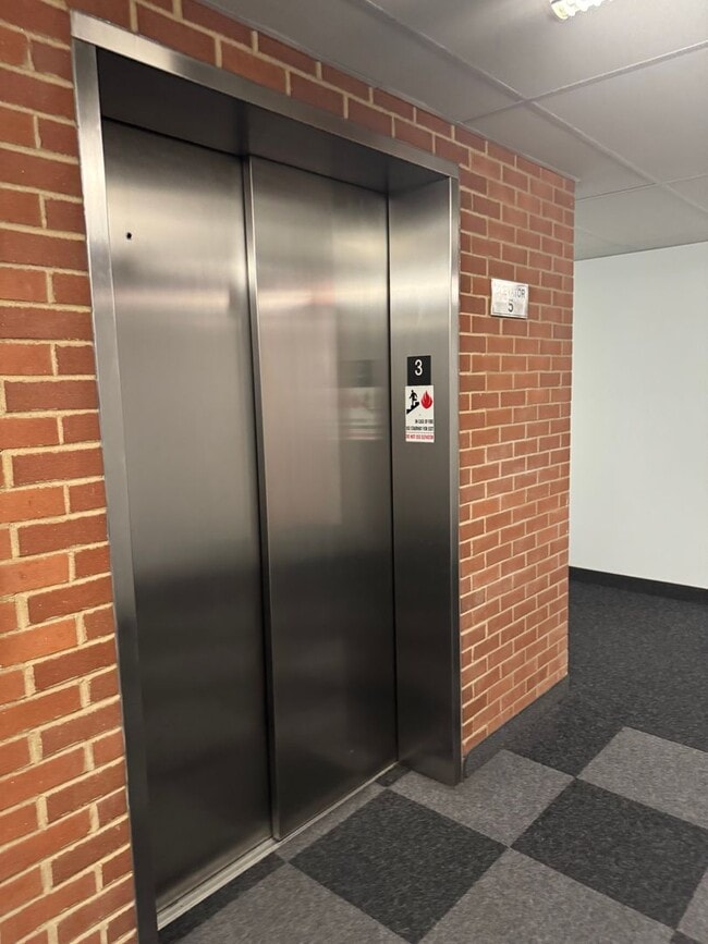 Building Photo - Lehigh Riverport Condo Available