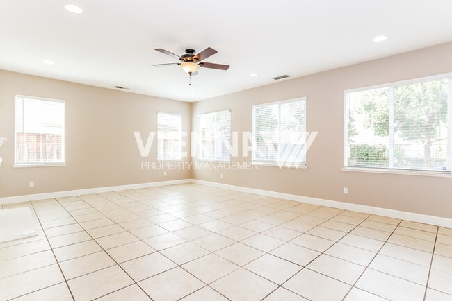 Foto del edificio - 836 Spotted Pony Ln