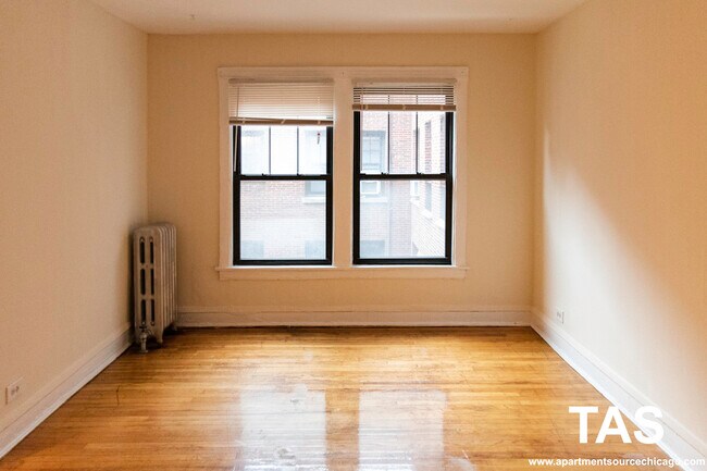 Foto del edificio - 516 W Cornelia Ave