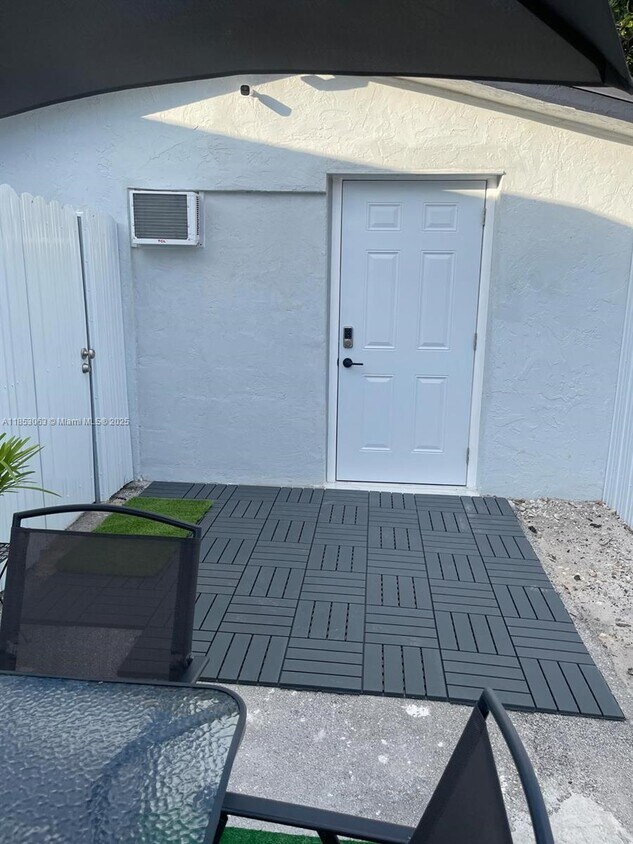 Foto principal - 5829 Fillmore St