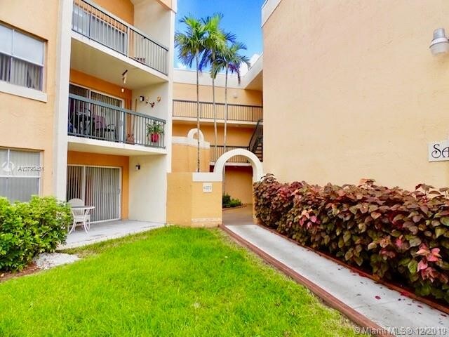 Foto del edificio - 6272 NW 186th St