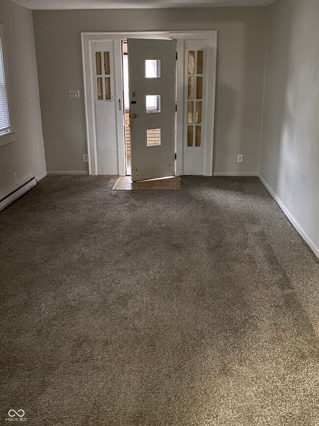 Foto del edificio - 5358 Winthrop Ave