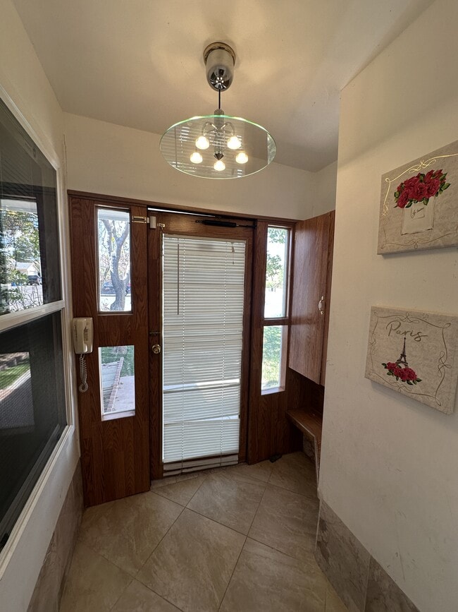 Building Photo - 4296 Sandcastle Dr