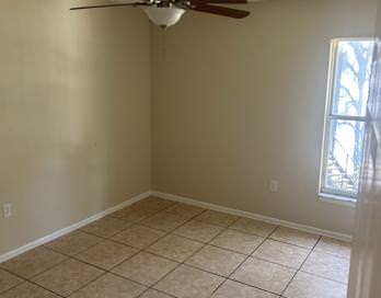 Building Photo - 3823 Bay Club Cir