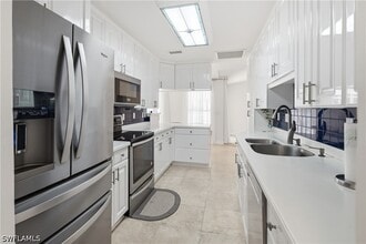 Building Photo - 128 Viking Way
