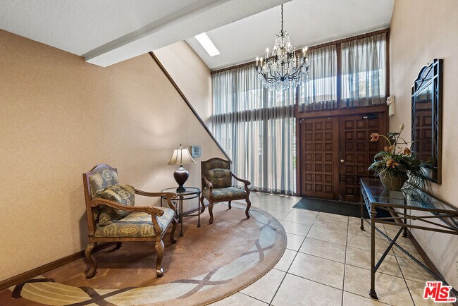 Foto del edificio - 8512 Tuscany Ave