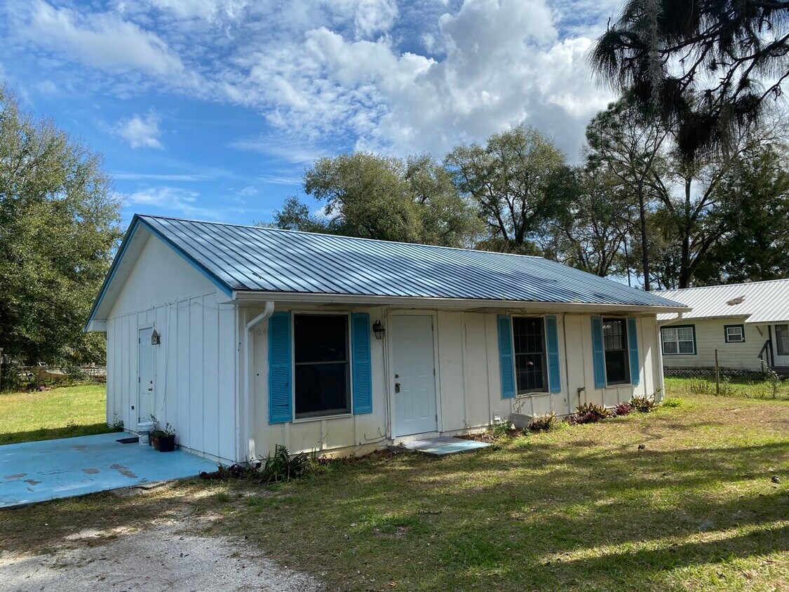 304 Central Ave, Palatka, FL 32177 House Rental in Palatka, FL