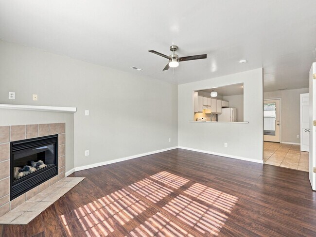 Foto del edificio - 107 Spring Meadow Cir