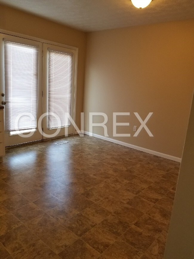 Building Photo - 1654 Elm Creek Dr