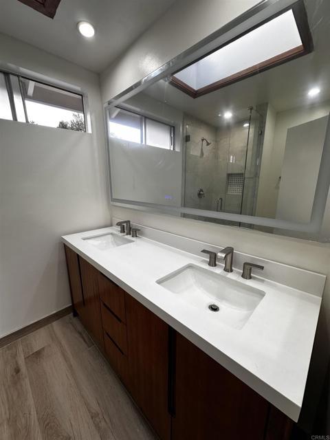 Foto del edificio - 13625 Mango Dr