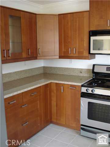 Foto del edificio - 1519 W 208th St