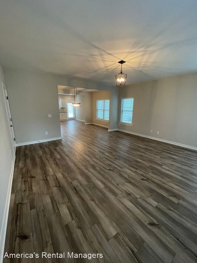 Building Photo - 3 br, 2 bath House - 2119 Ellsworth Loop Road