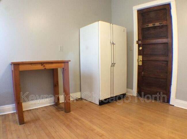 Foto del edificio - 4342 N Sawyer Ave