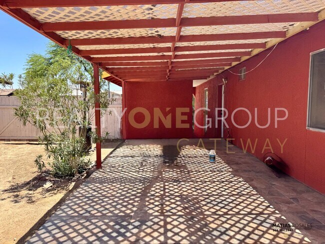 Foto del edificio - Close to San Luis Downtown - 3 Bedroom hom...