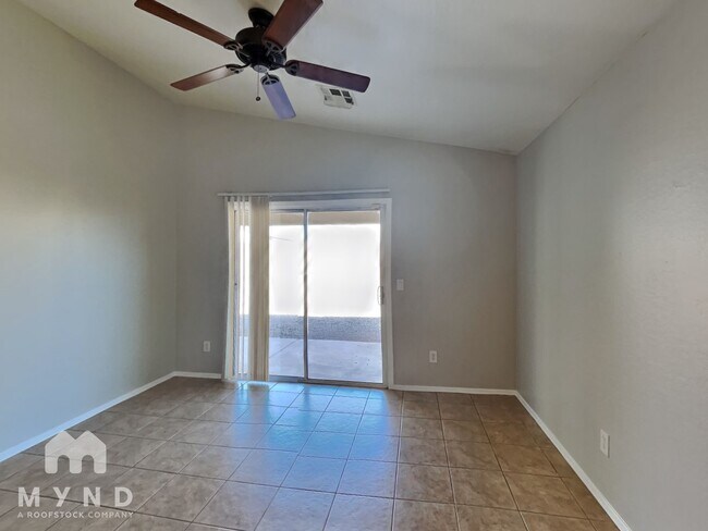 Foto del edificio - 1424 W Central Ave
