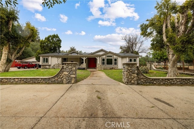 Foto del edificio - 15608 Tierra Rejada Rd