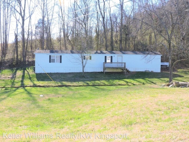 Building Photo - 221 Country Ln