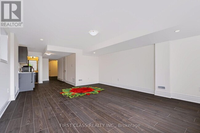 Photo du bâtiment - BASEMENT - 96 GATHERING LANE