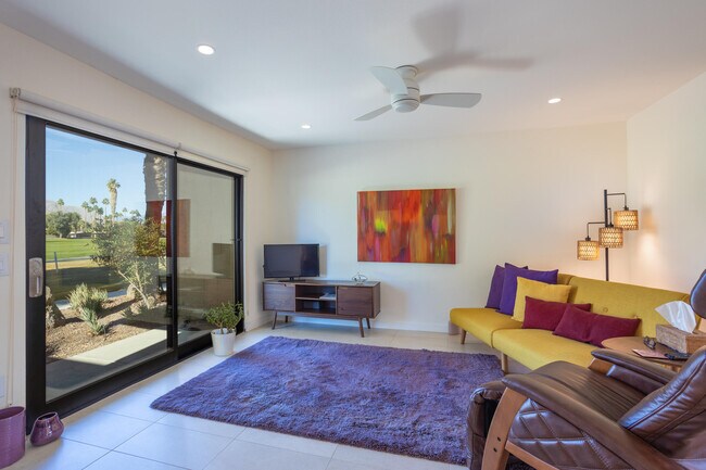 Building Photo - 5521 Los Coyotes Dr