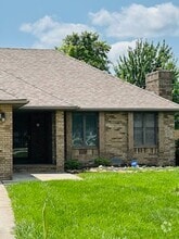 Building Photo - 314 W Aven Ave